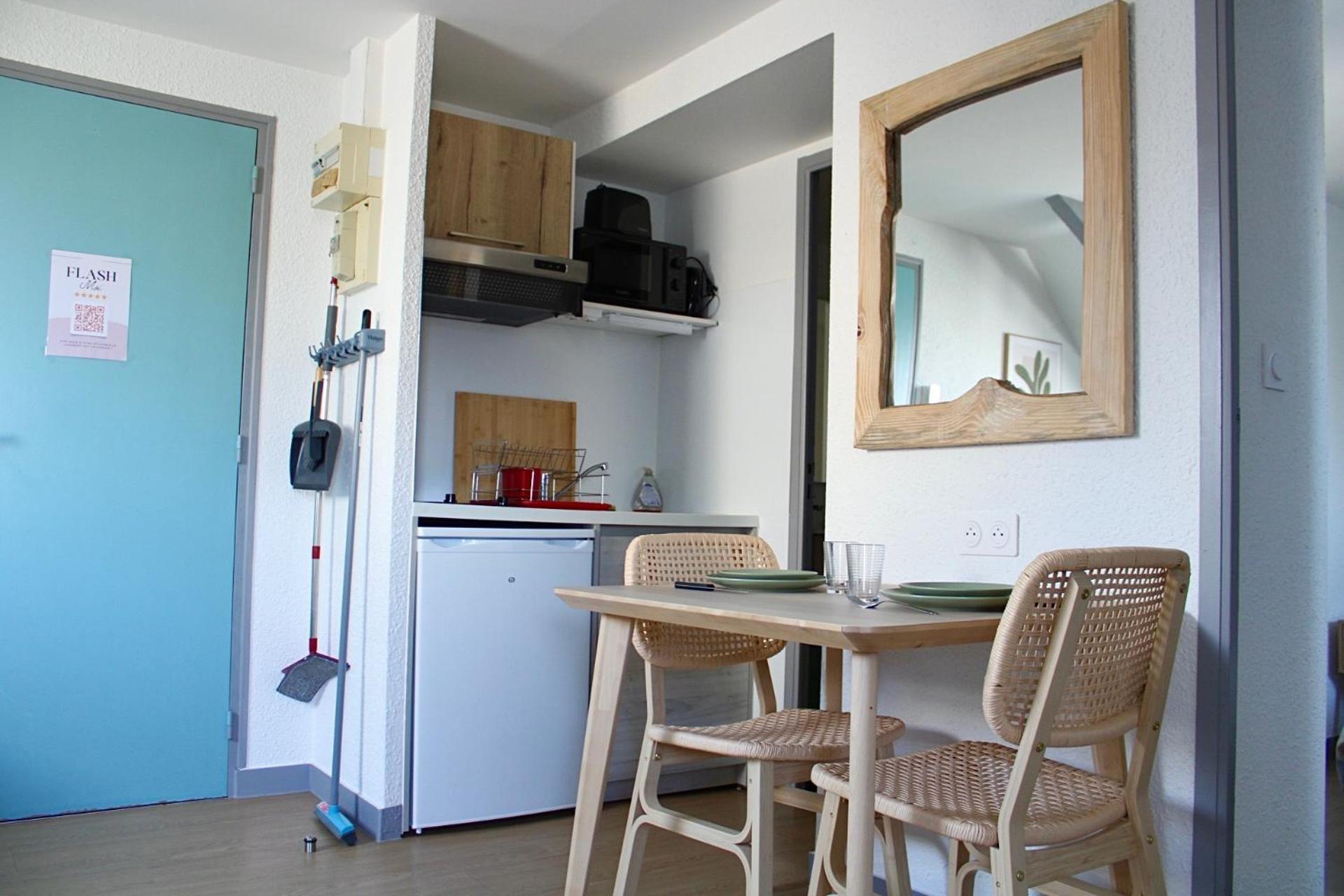 Apartment Apartee - T2 En Centre De Laval